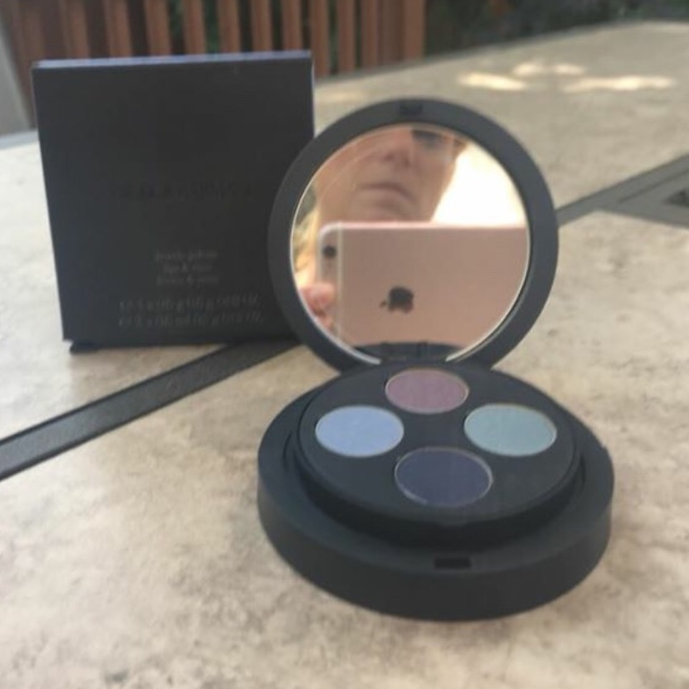 COPY - Georgia Armani Lip & Eye Compact